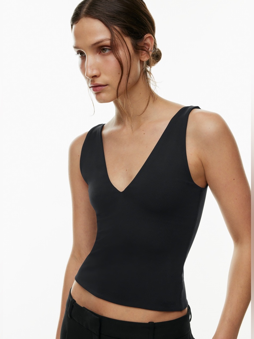 Aritzia Babaton Contour V-Neck Tank